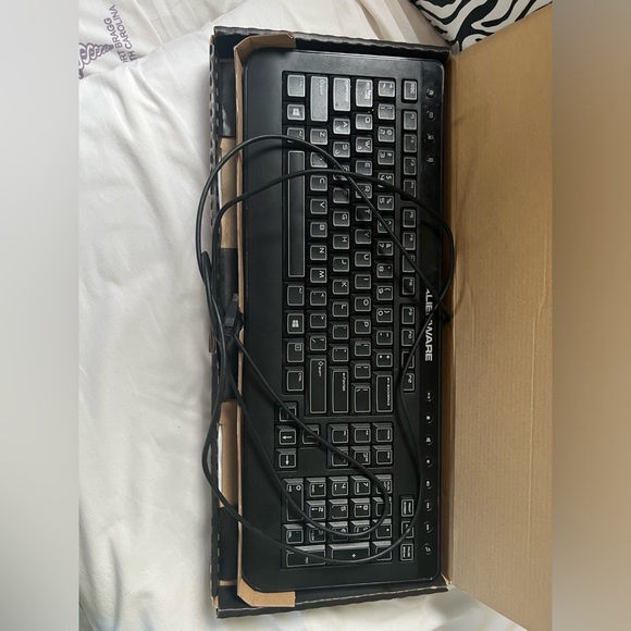 Alienware PC Gaming NEED GONE ASAP - Picture 3 of 6